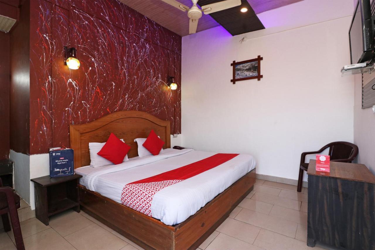 מומביי Oyo 77137 Hotle Castle Inn מראה חיצוני תמונה