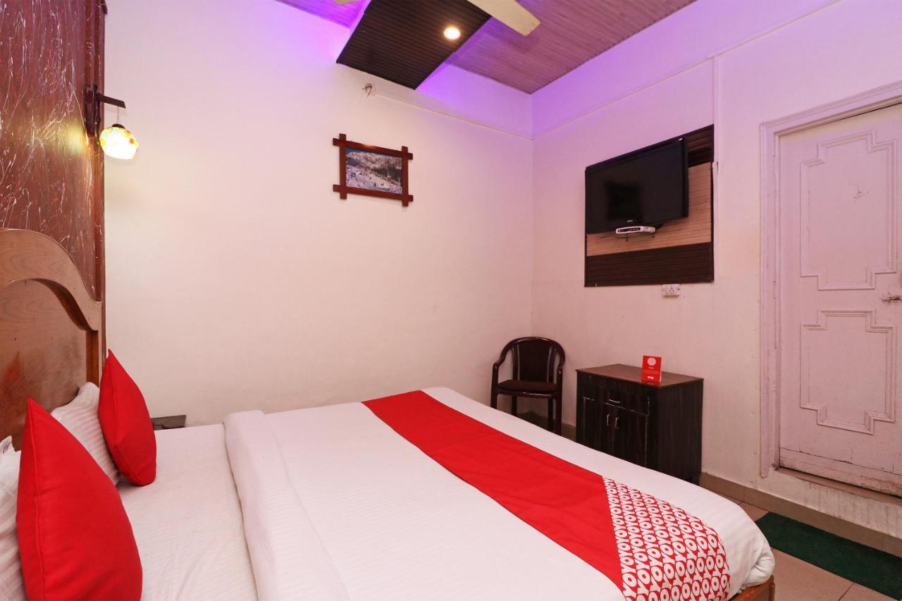 מומביי Oyo 77137 Hotle Castle Inn מראה חיצוני תמונה