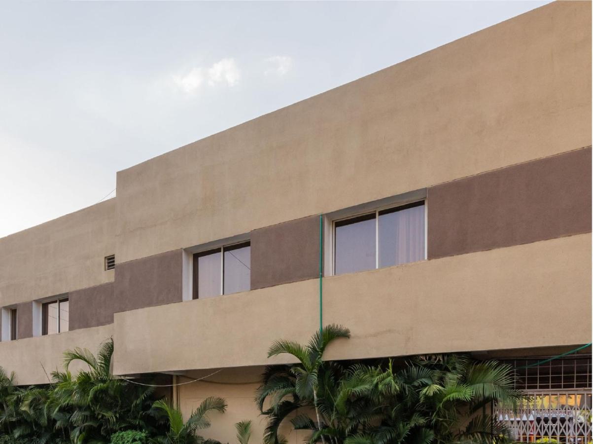 מומביי Oyo 77137 Hotle Castle Inn מראה חיצוני תמונה